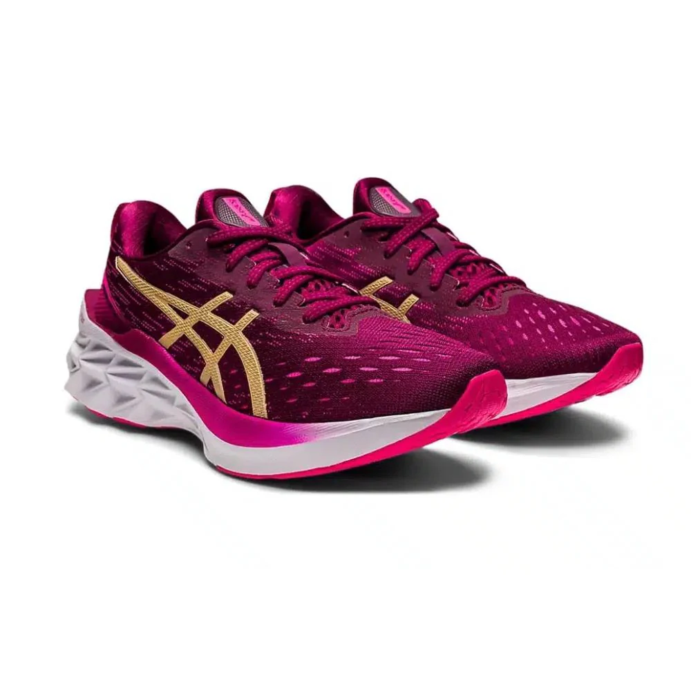 Novablast 2 Shoes - Image 4