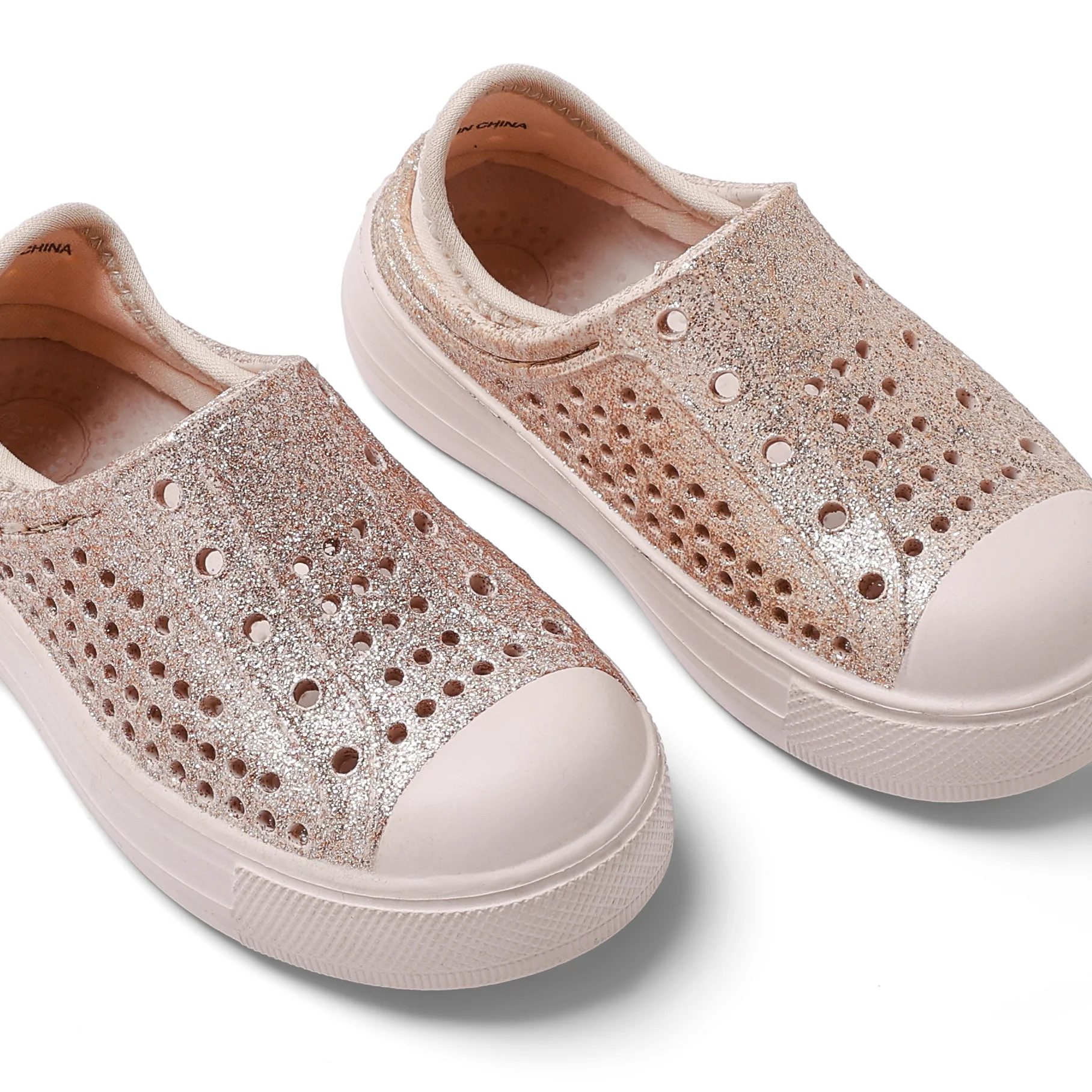 Elastic YOYO Slip-on Sneaker - Image 4
