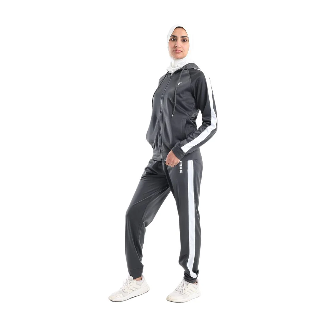 Classic basic tracksuit in grey - Image 3