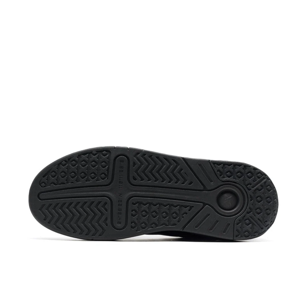 Skateboarding Shoes - Image 6