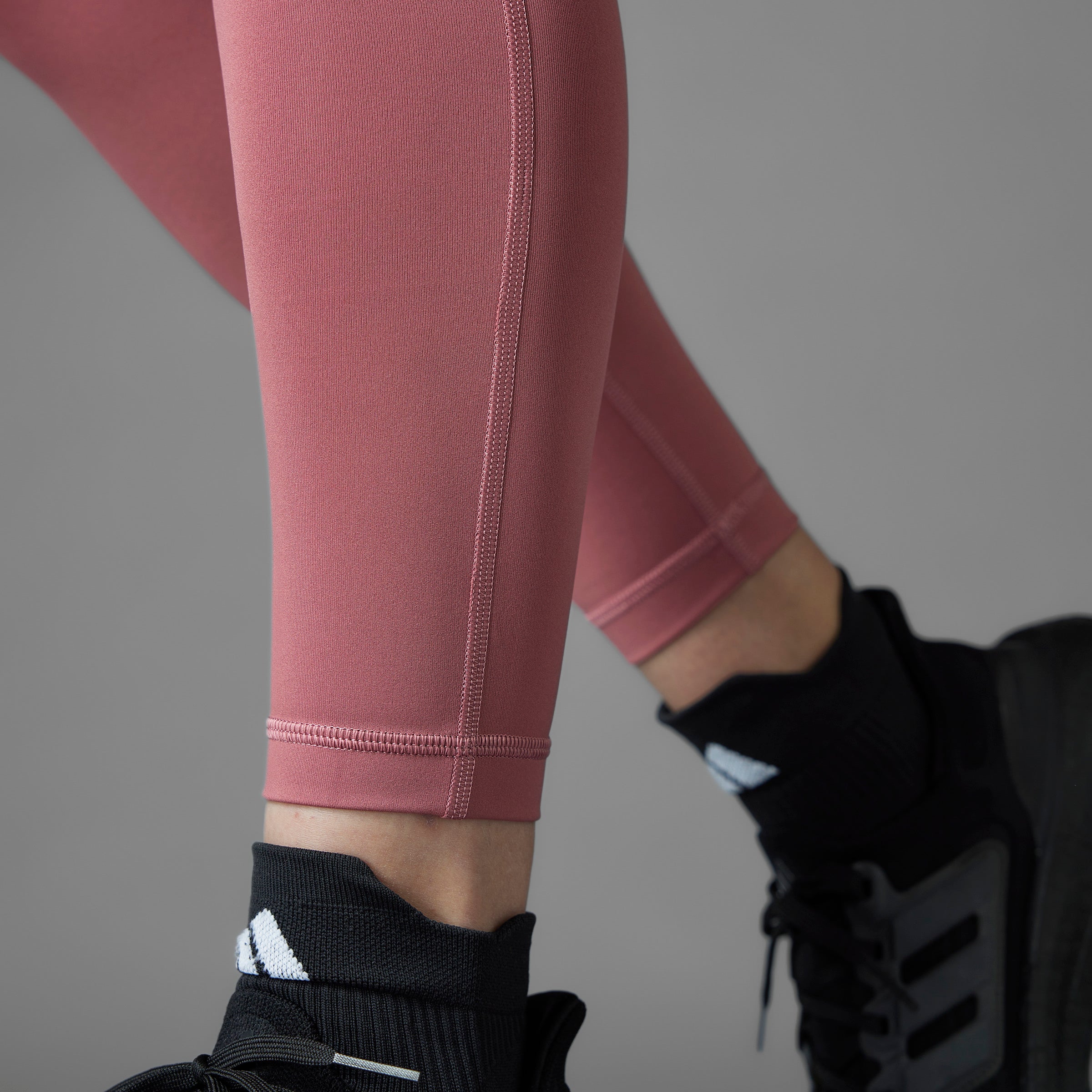 Running Essentials 7/8 Leggings - Image 14