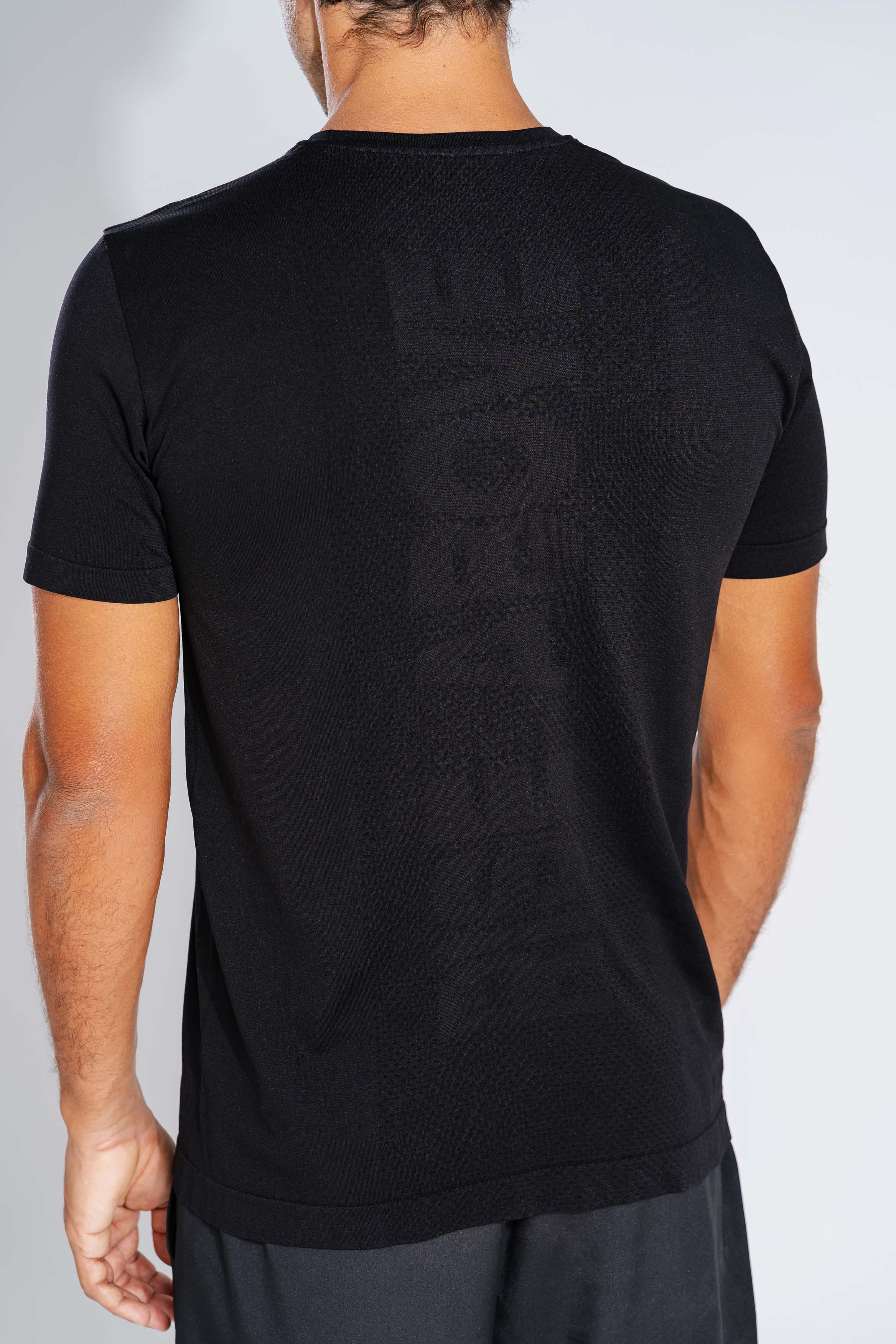 RiseAbove Seamless Shirt - Image 6