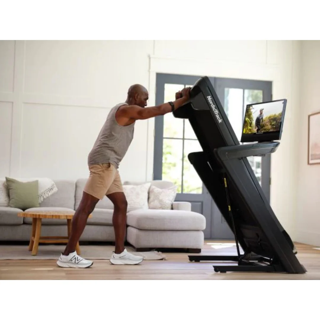 Commercial 2450 Treadmill - Image 10
