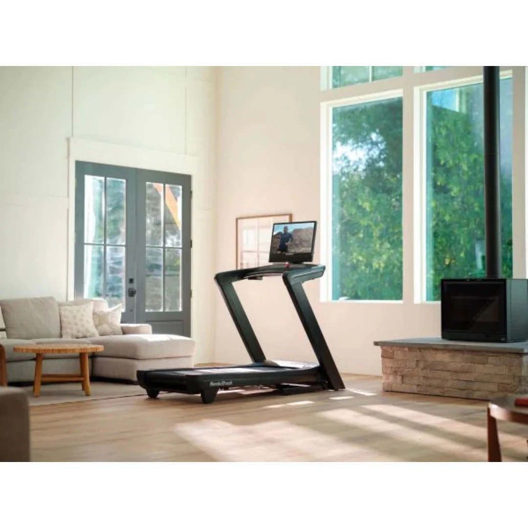 Commercial 2450 Treadmill - Image 7