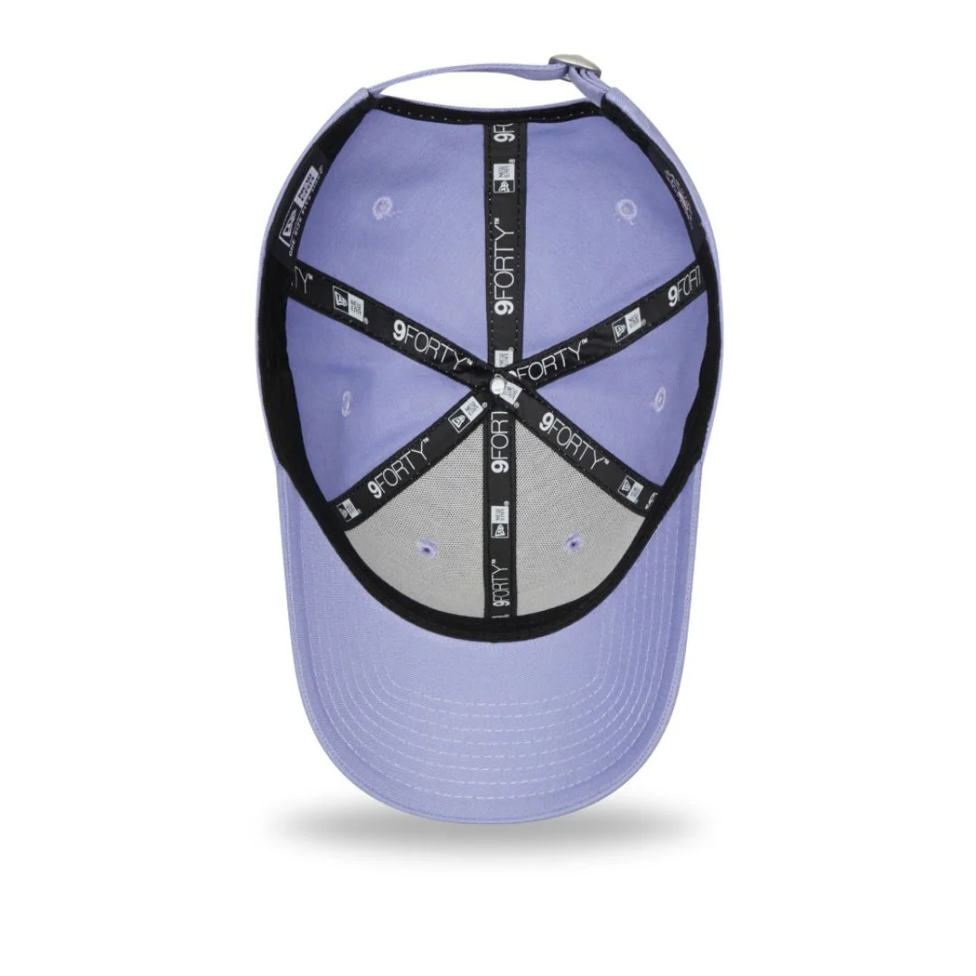 Womens League Essential 9Forty New York Yankees Cap - Image 5