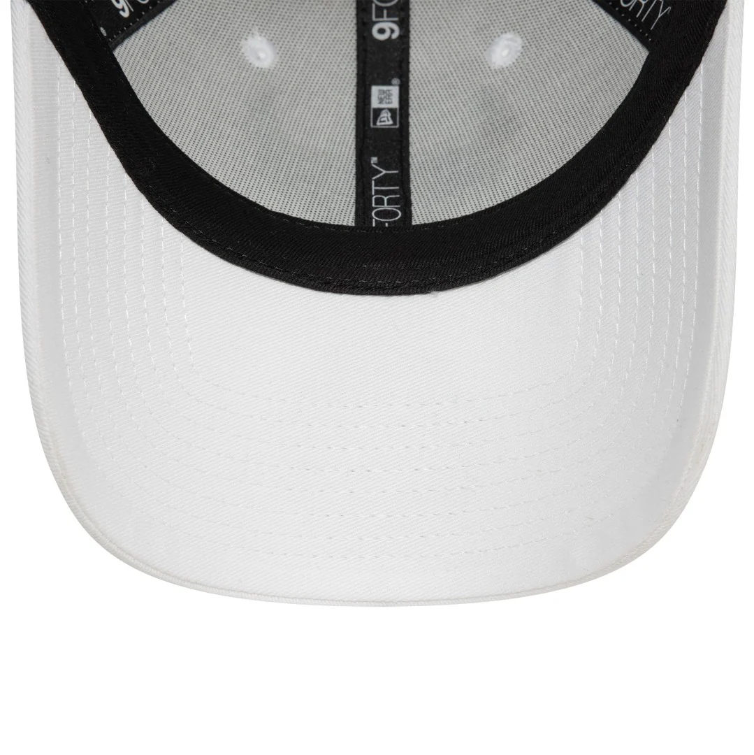 NBA Essential 9Forty Chicago Bulls Cap - Image 4