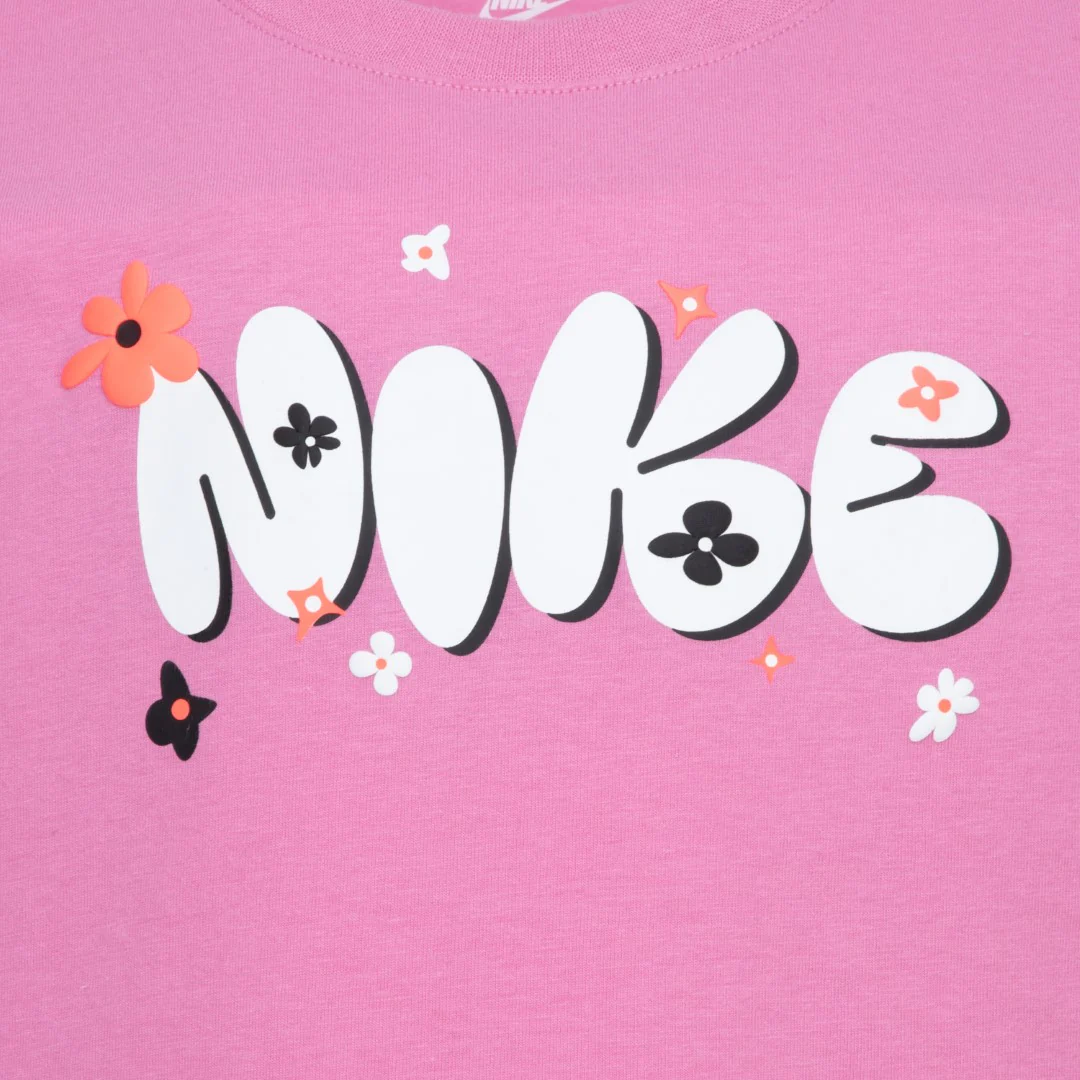Izzy Graphic T-Shirt - Image 5