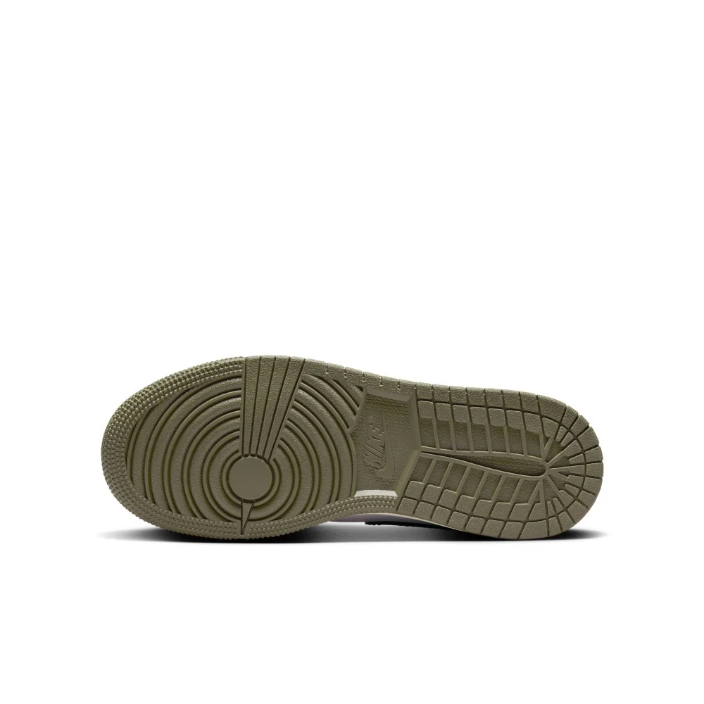 Air Jordan 1 Low Bg Lifestyle Shoes - Image 6