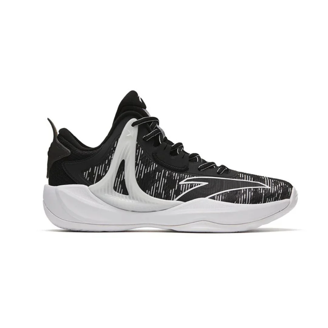 Light Cavalry 8.0 Basketball Shoes