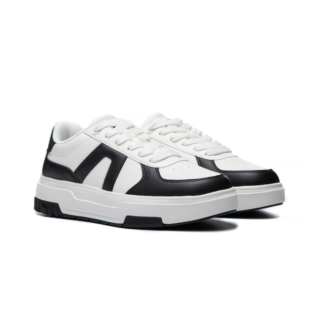 A Logo Lifestyle Shoes - Image 2