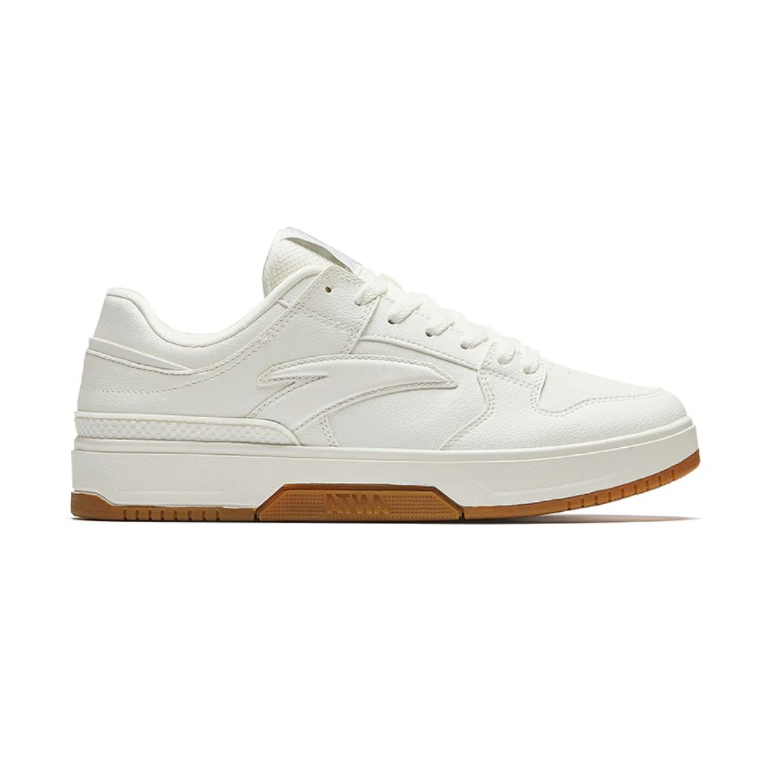 Basic Classic Sneakers