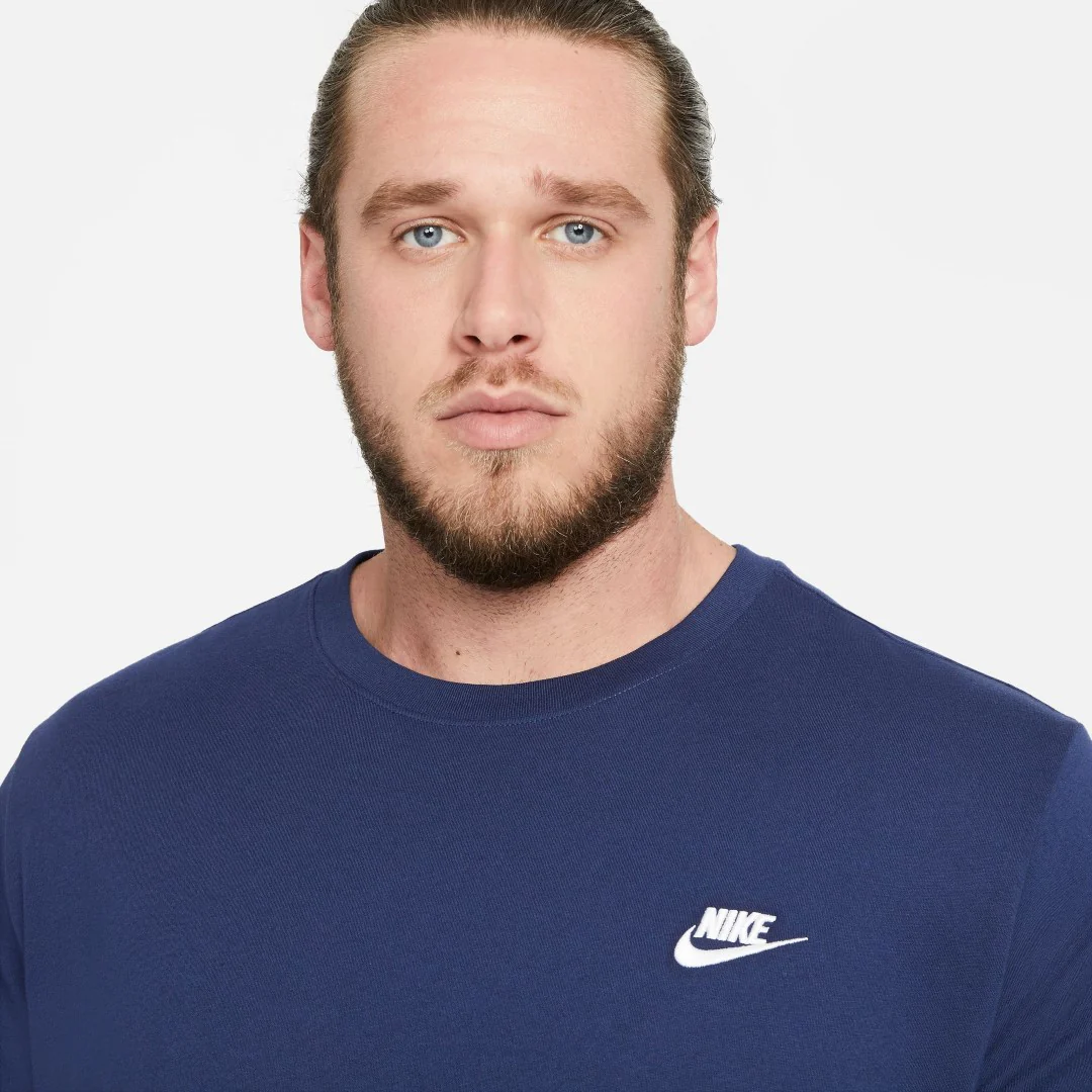Sportswear Club  T-Shirt - Image 4