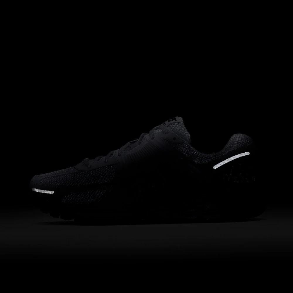 Nike Zoom Vomero 5 Lifestyle Shoes - Image 6