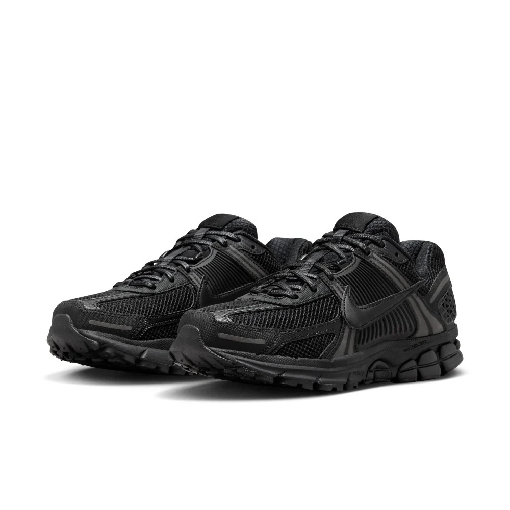 Zoom Vomero 5 Lifestyle Shoes - Image 3