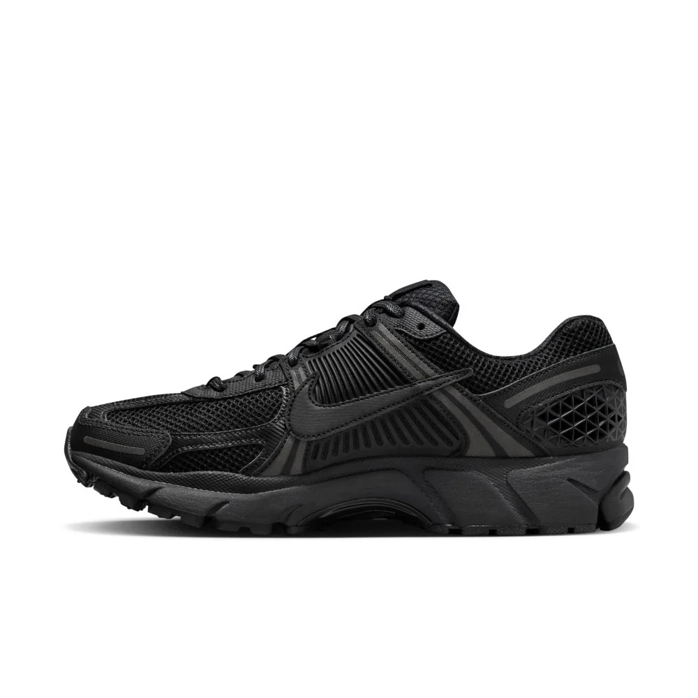 Zoom Vomero 5 Lifestyle Shoes - Image 4