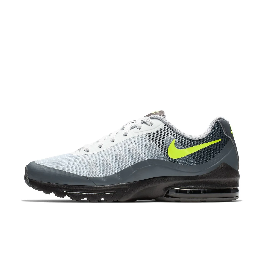 Air Max Invigor Shoes Lifestyle - Image 2
