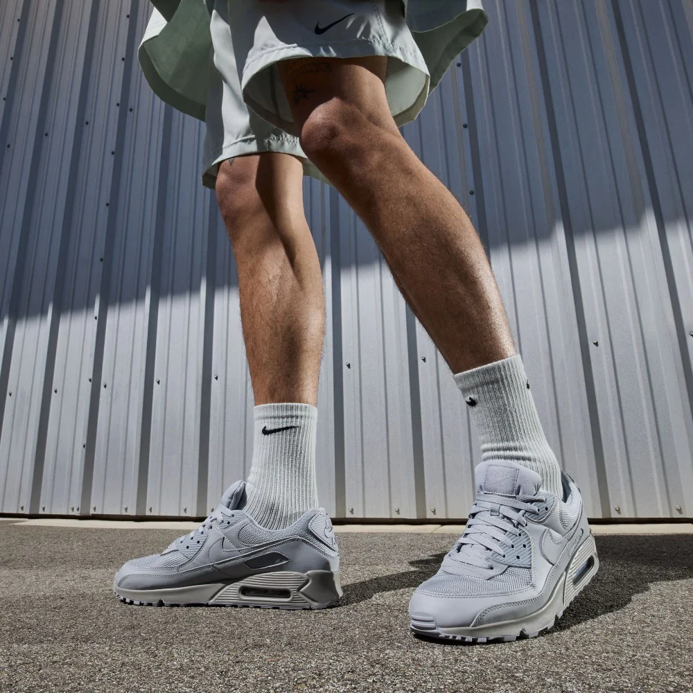 Air Max 90 Lifestyle Shoes - Image 8