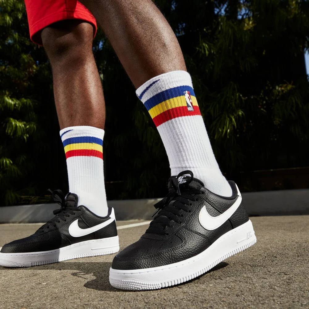 Air Force 1 '07 Lifestyle Shoes - Image 9