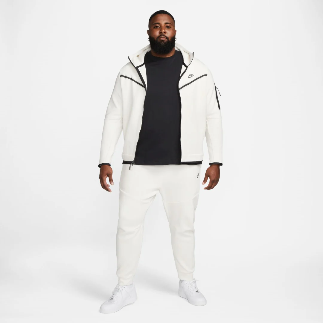 Sportswear Tech Fleece Sweatshirt - Image 11