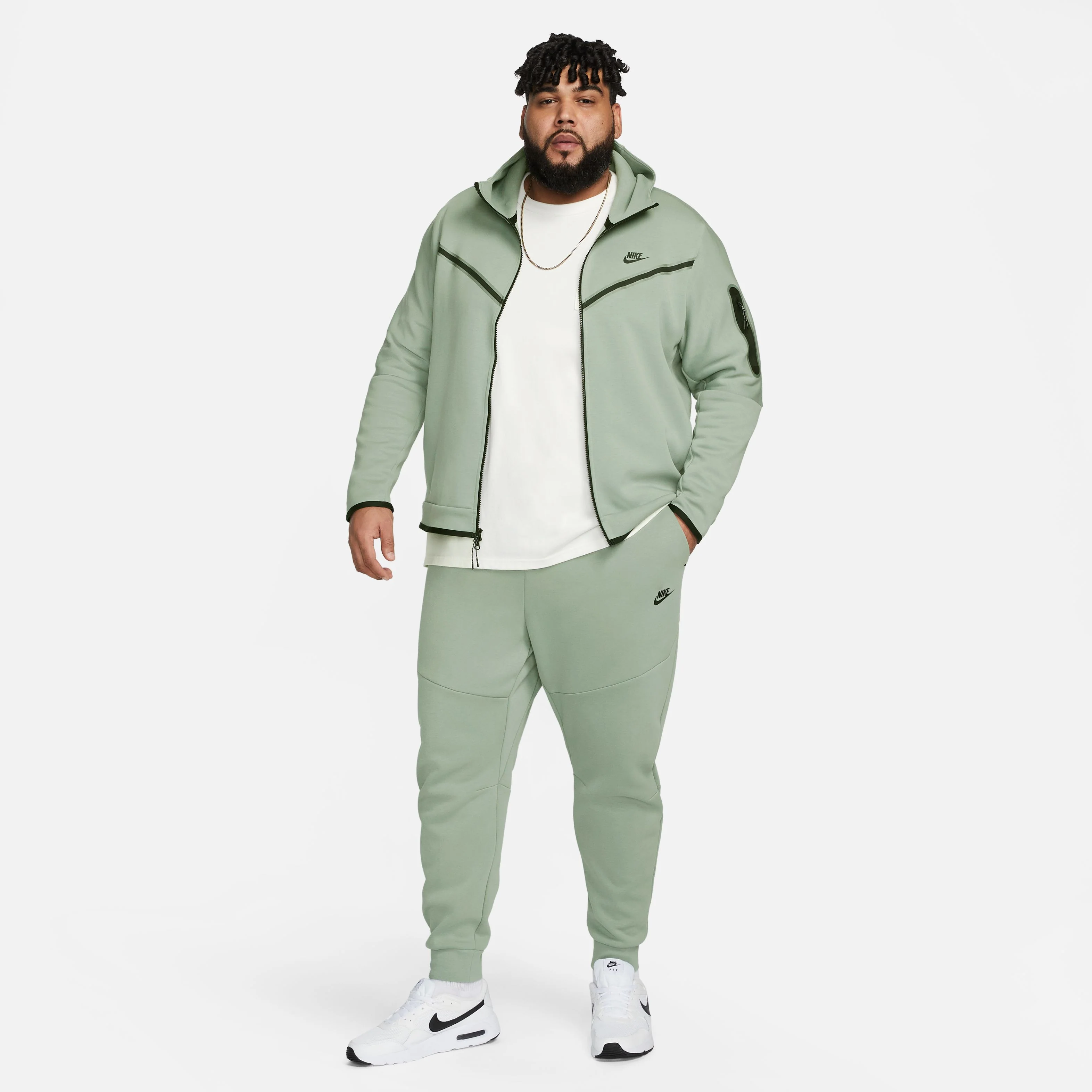 Sportswear Tech Fleece Joggers - Image 10