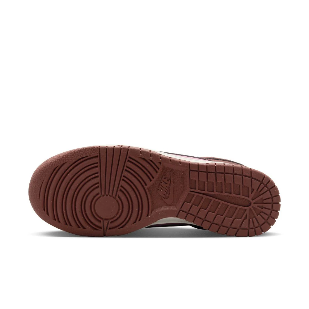 Dunk Low Next Nature Lifestyle Shoes - Image 9