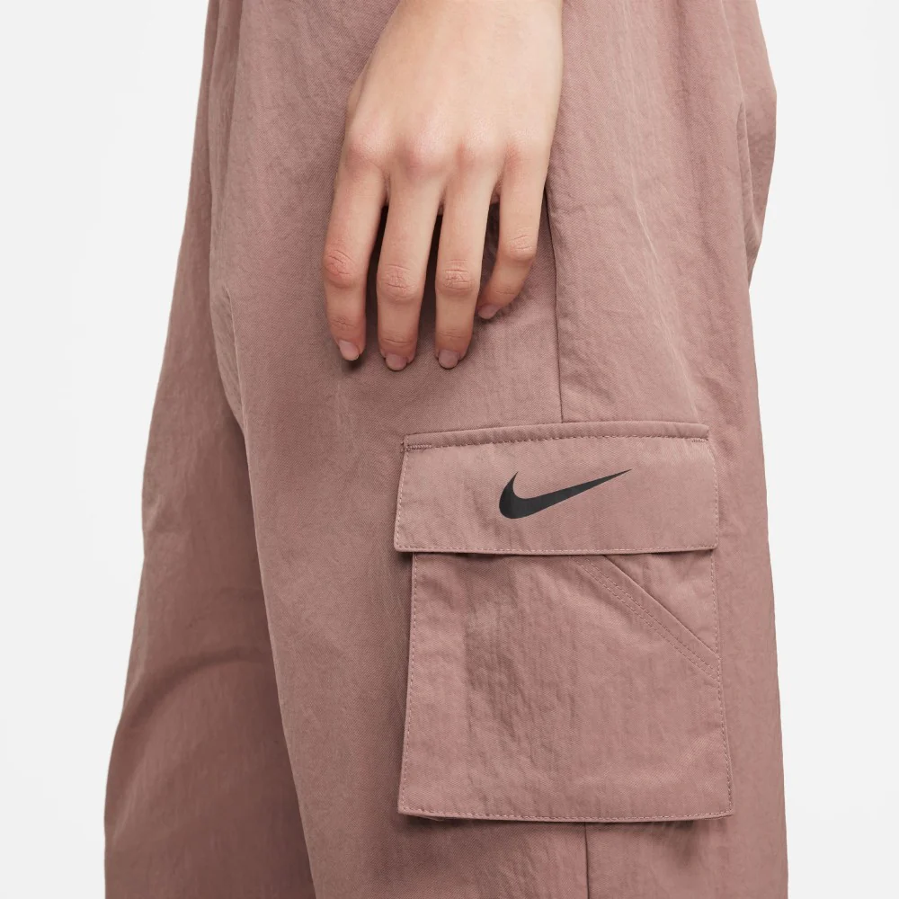 Sportswear Essential Woven High-Rise Cargo Pants - Image 4