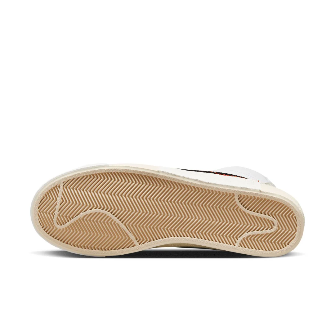 Blazer Mid '77 Pro Club Lifestyle Shoes - Image 6