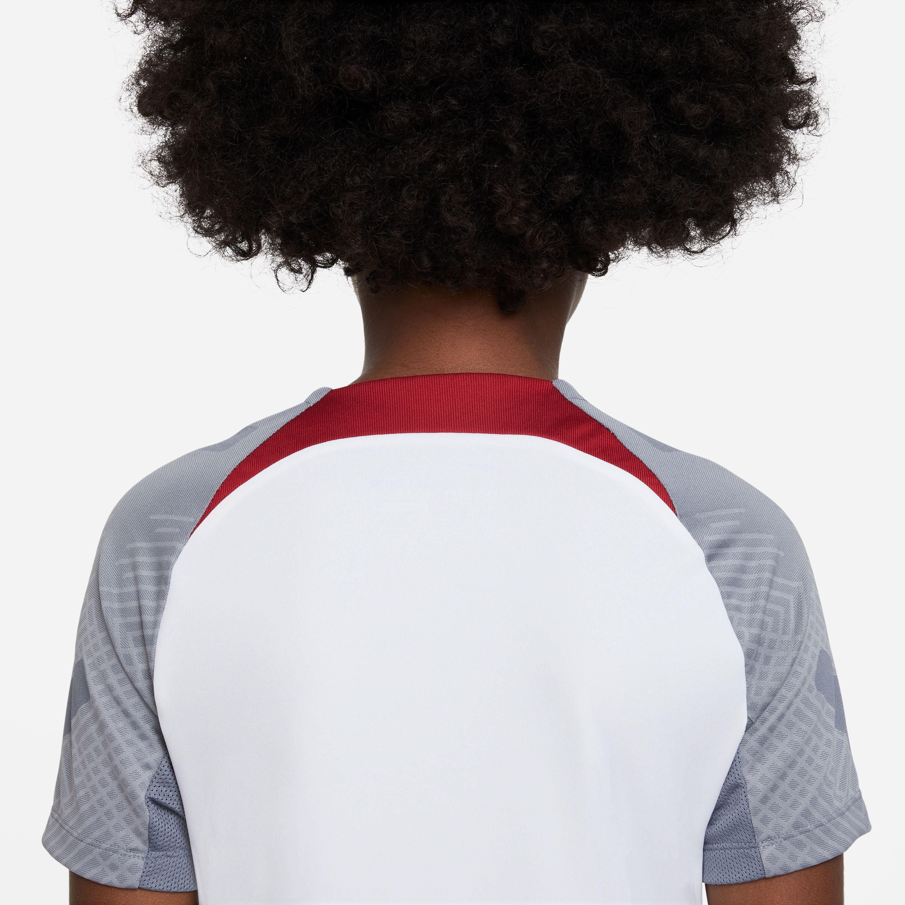 Liverpool FC Strike Short-Sleeve T-shirt - Image 5