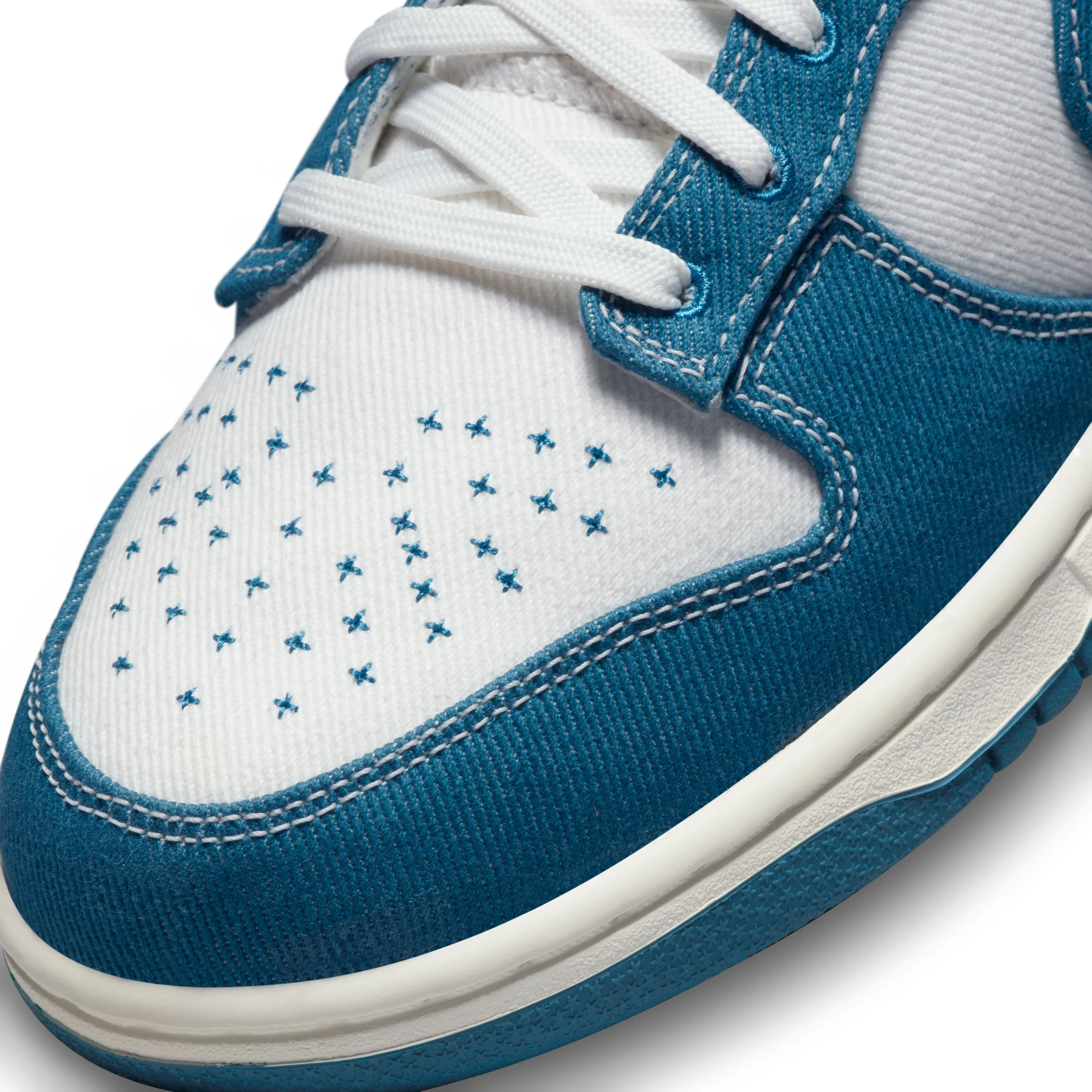 Dunk Low Retro SE Lifestyle Shoes - Image 9
