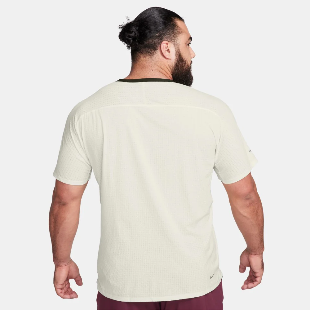 Trail Solar Chase Men's Dri-FIT Running T-shirt - Image 11