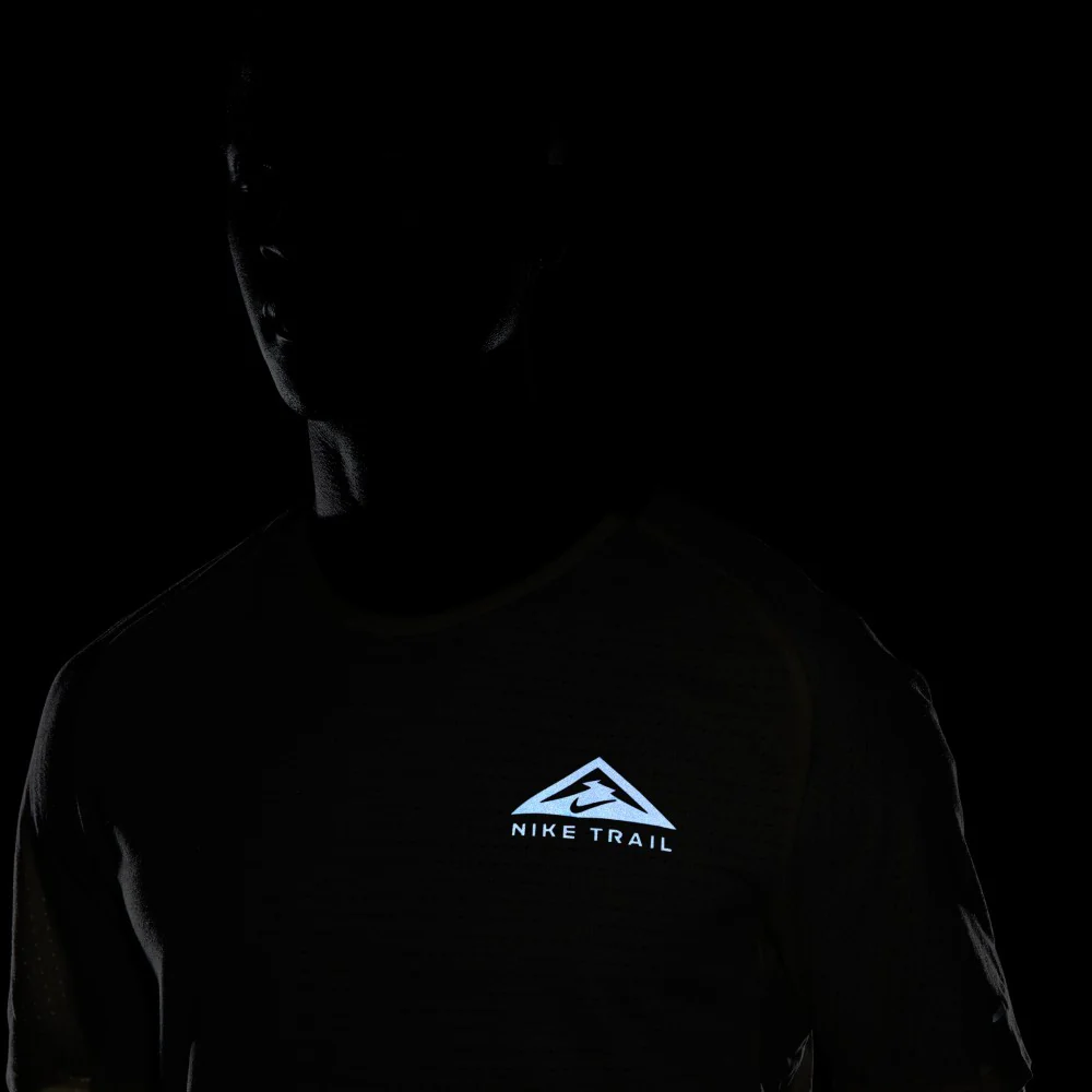 Trail Solar Chase Men's Dri-FIT Running T-shirt - Image 8