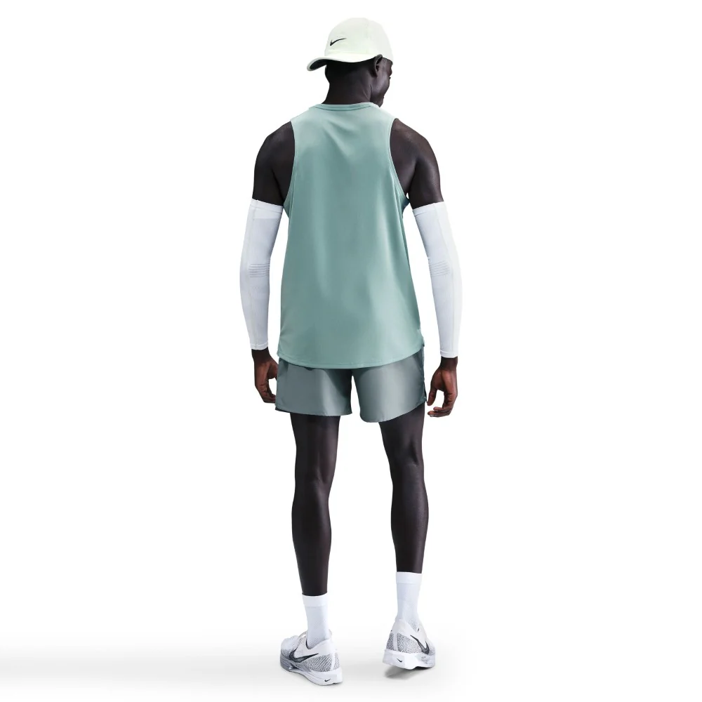 Miler Dri-FIT Running Tank Top - Image 3