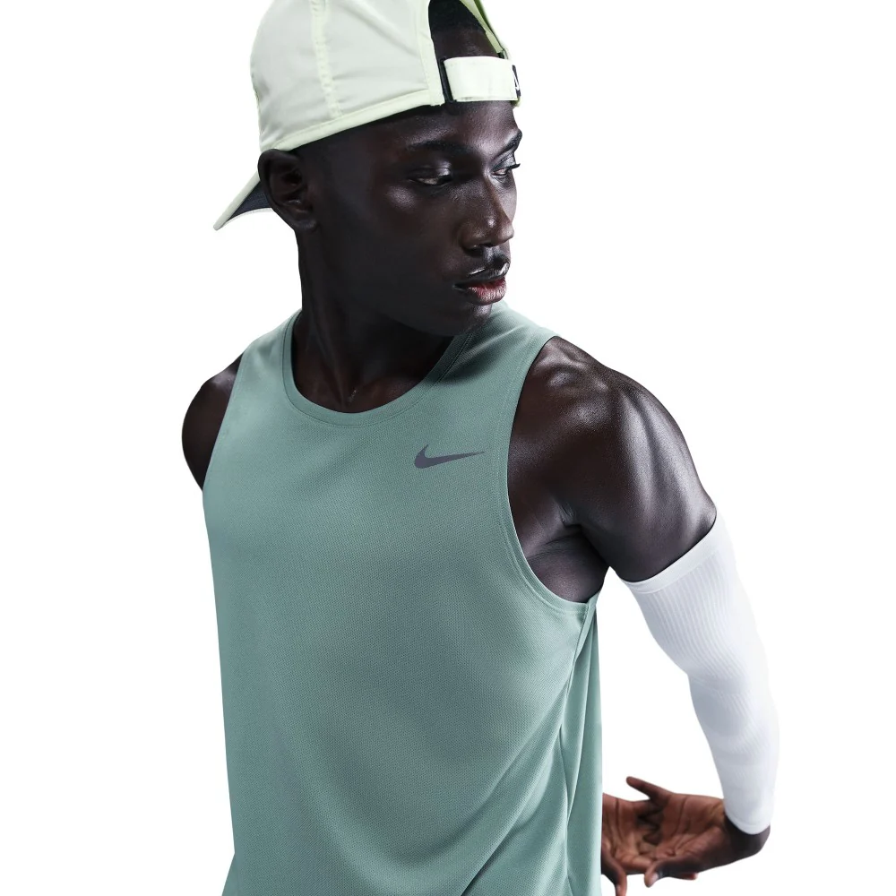 Miler Dri-FIT Running Tank Top - Image 7