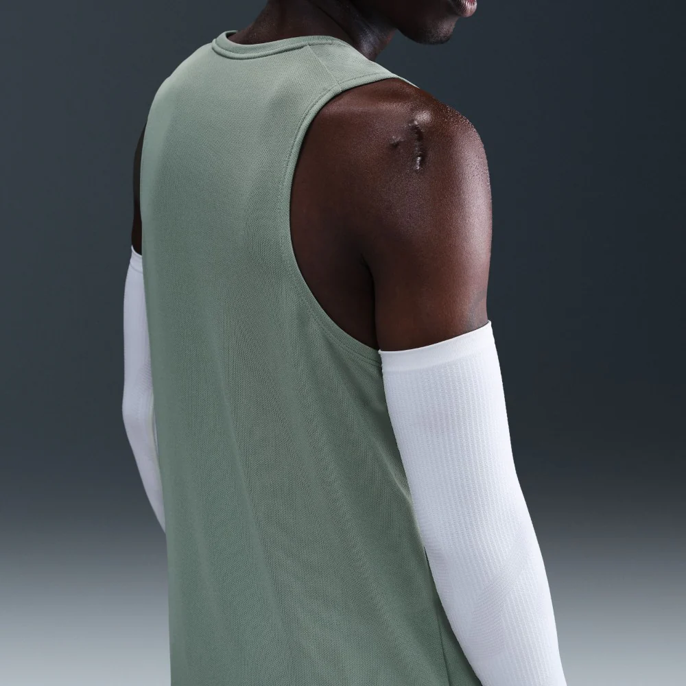 Miler Dri-FIT Running Tank Top - Image 5