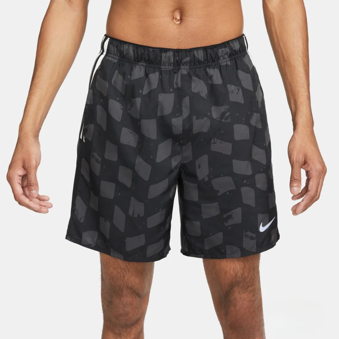 Challenger 7Inch Lightweight Shorts - Image 2