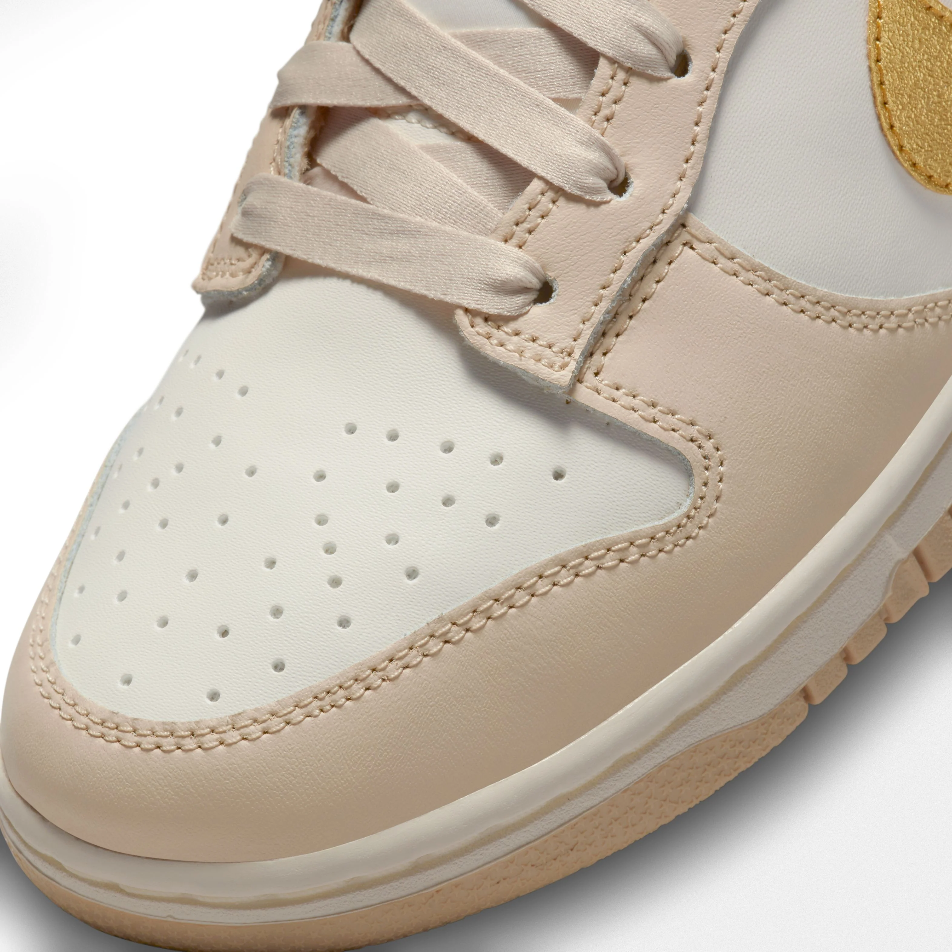 Dunk Low Lifestyle Shoes - Image 10