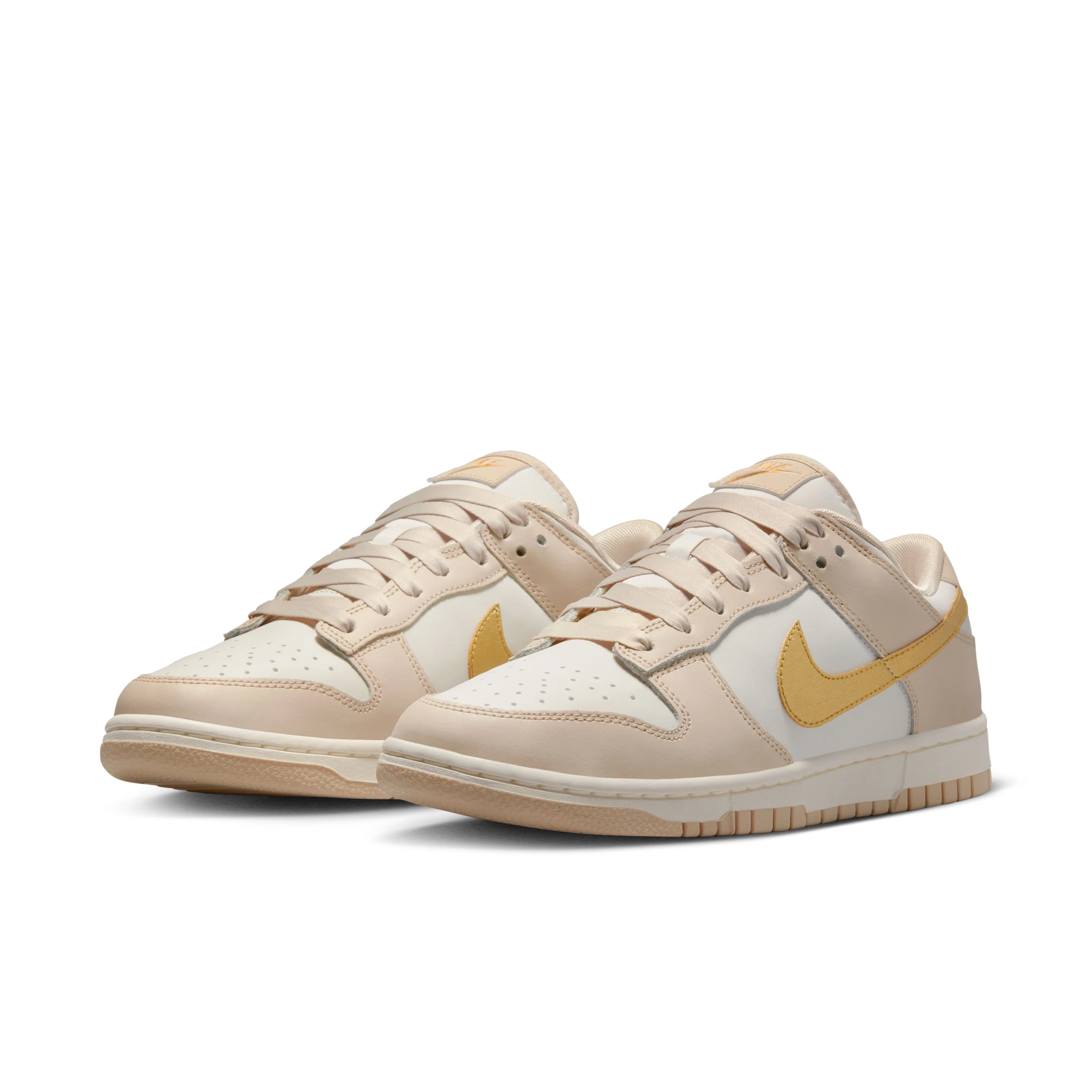 Dunk Low Lifestyle Shoes - Image 4