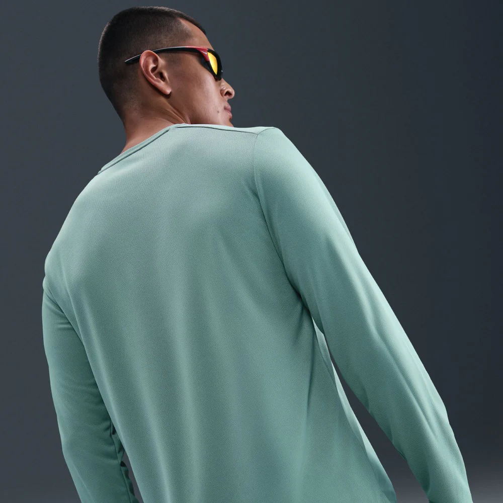 Miler Dri-FIT UV Long-Sleeve Running Top - Image 11