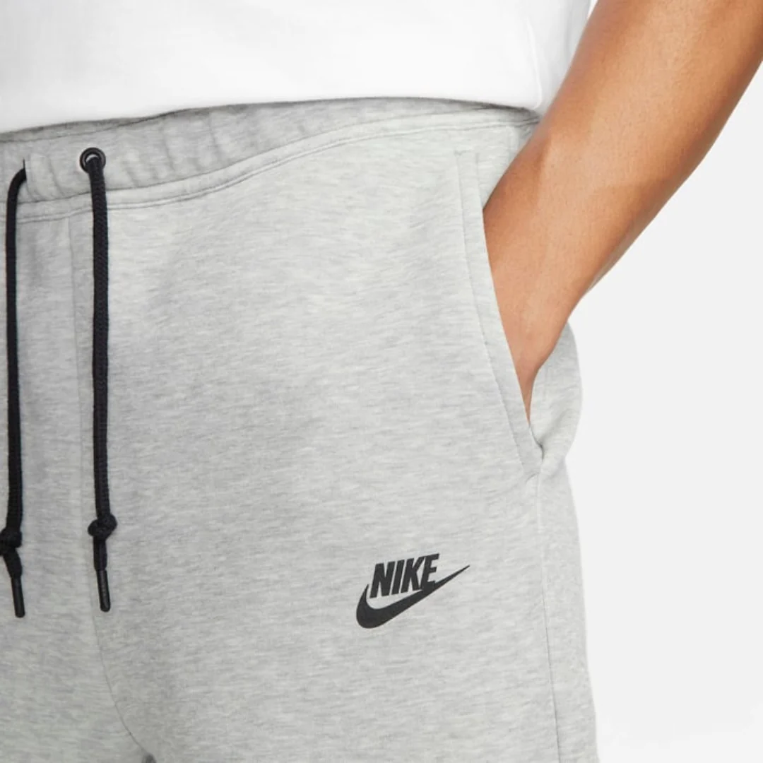 Tech Fleece Shorts - Image 6
