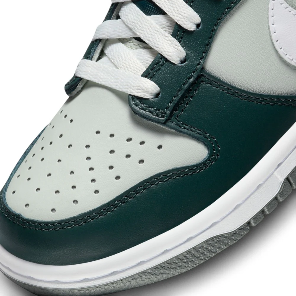 Dunk Lifestyle Shoes - Image 7
