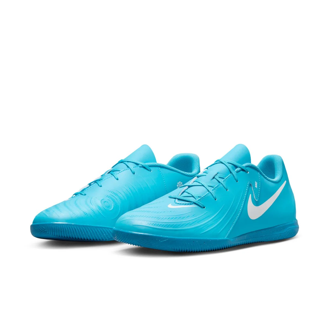Phantom Gx Ii Club Ic Soccer Shoes - Image 3