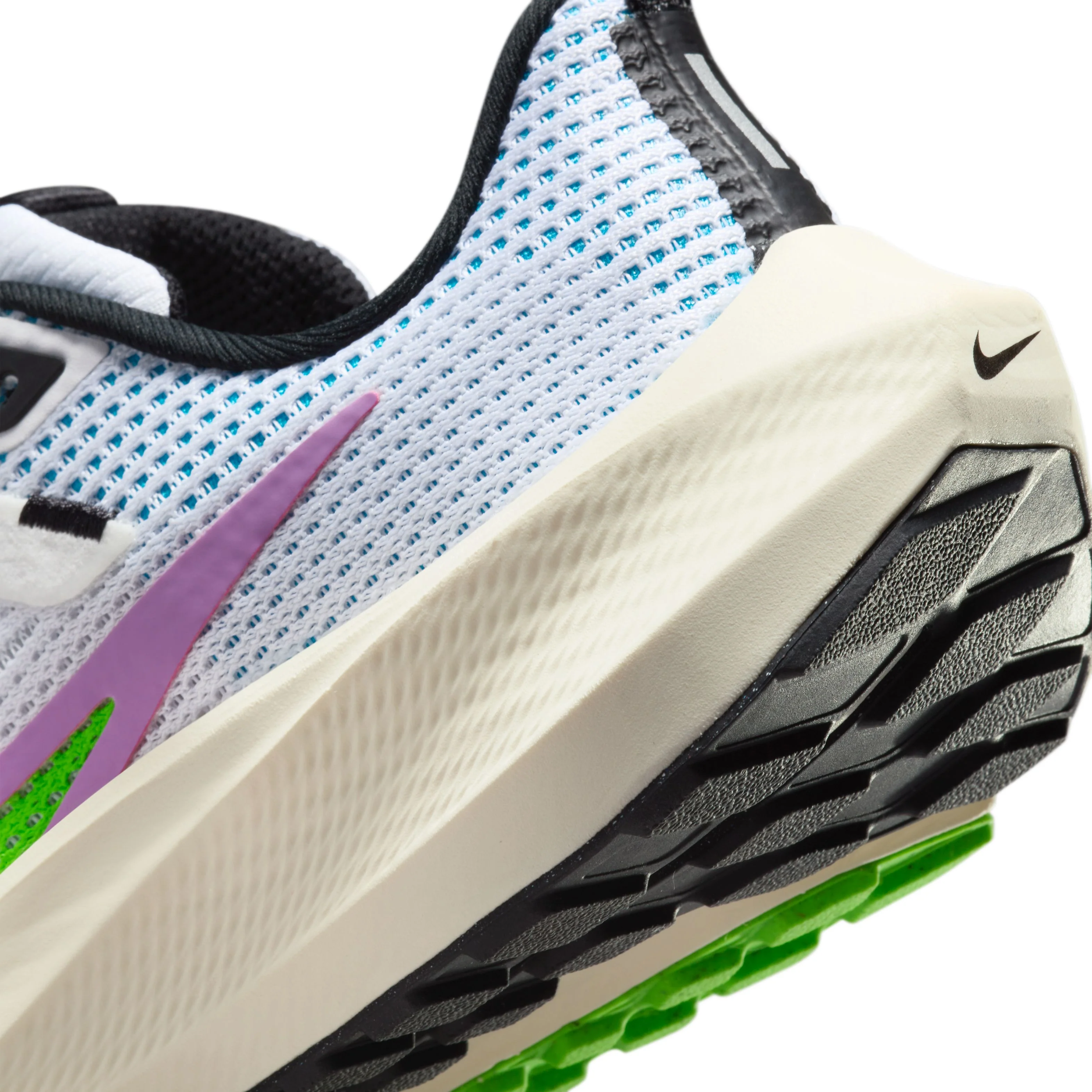 Air Zoom Pegasus 40 Road Running Shoes - Image 6