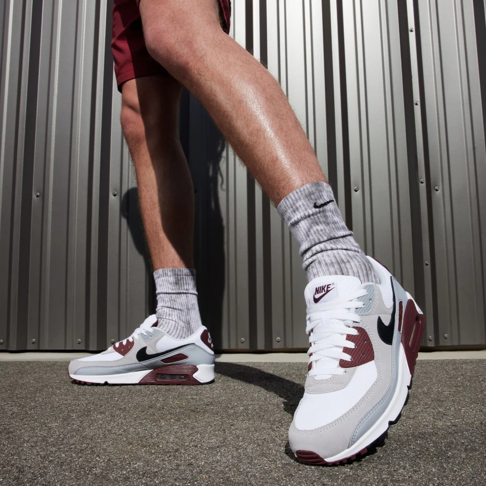 Air Max 90 Lifestyle Shoes - Image 8