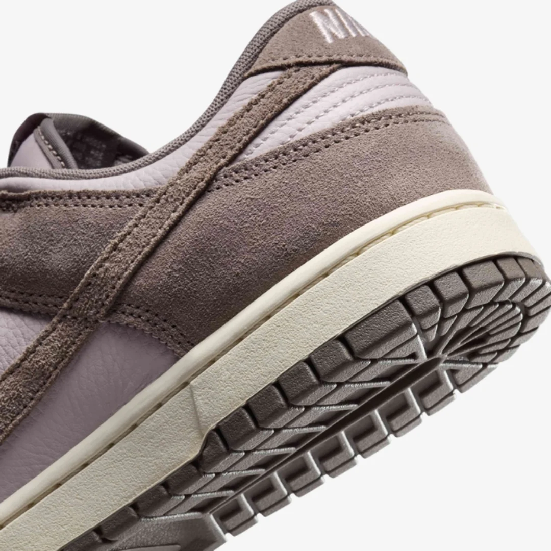 Dunk Low Retro SE Lifestyle Shoes - Image 8