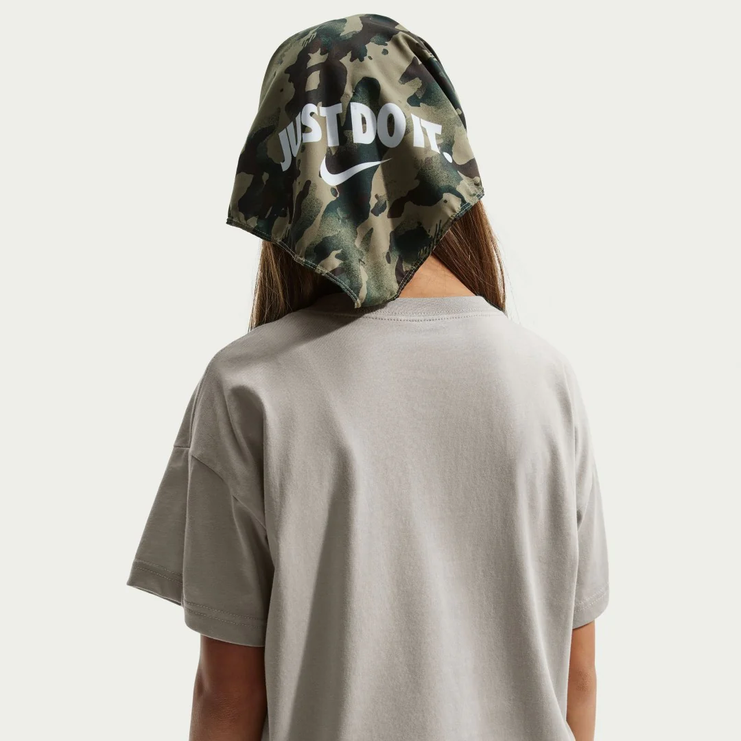 Sportswear Essential T-Shirt - Image 6