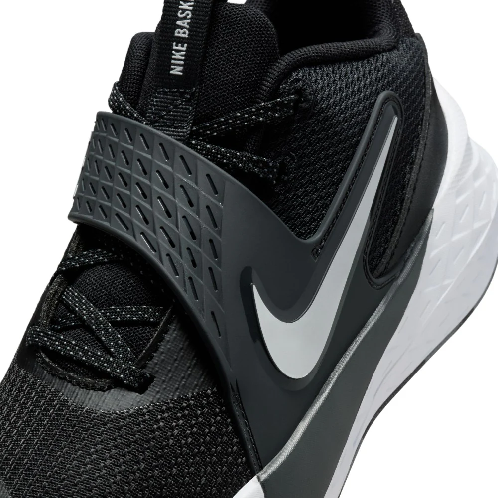 Team Hustle D 12 Basketball Shoes - Image 8