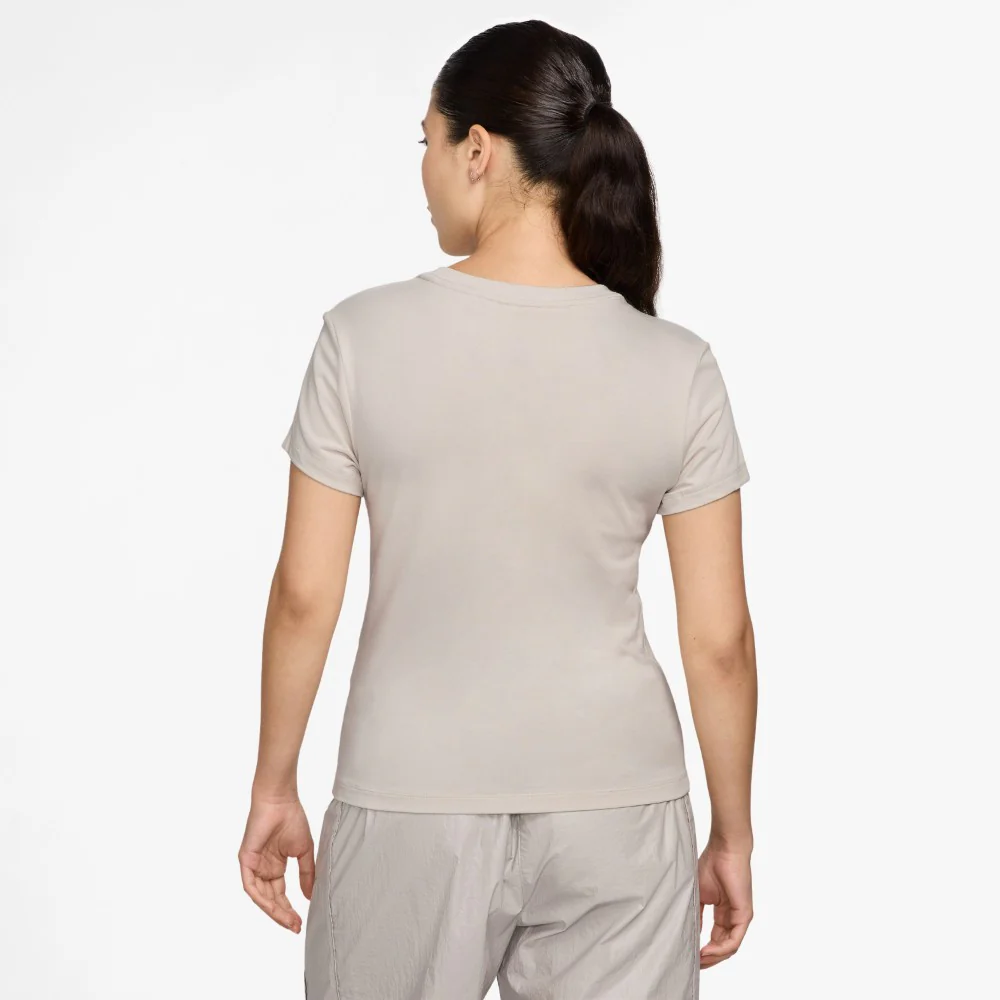 Sportswear Chill Knit Slim Graphic T-Shirt - Image 3