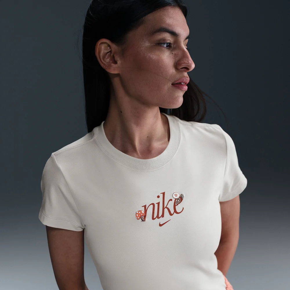Sportswear Chill Knit Slim Graphic T-Shirt - Image 5