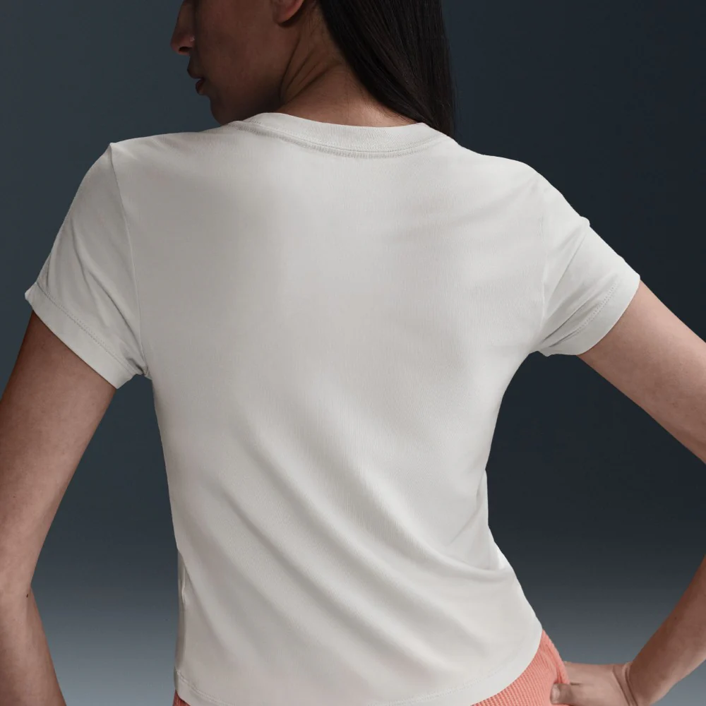 Sportswear Chill Knit Slim Graphic T-Shirt - Image 6