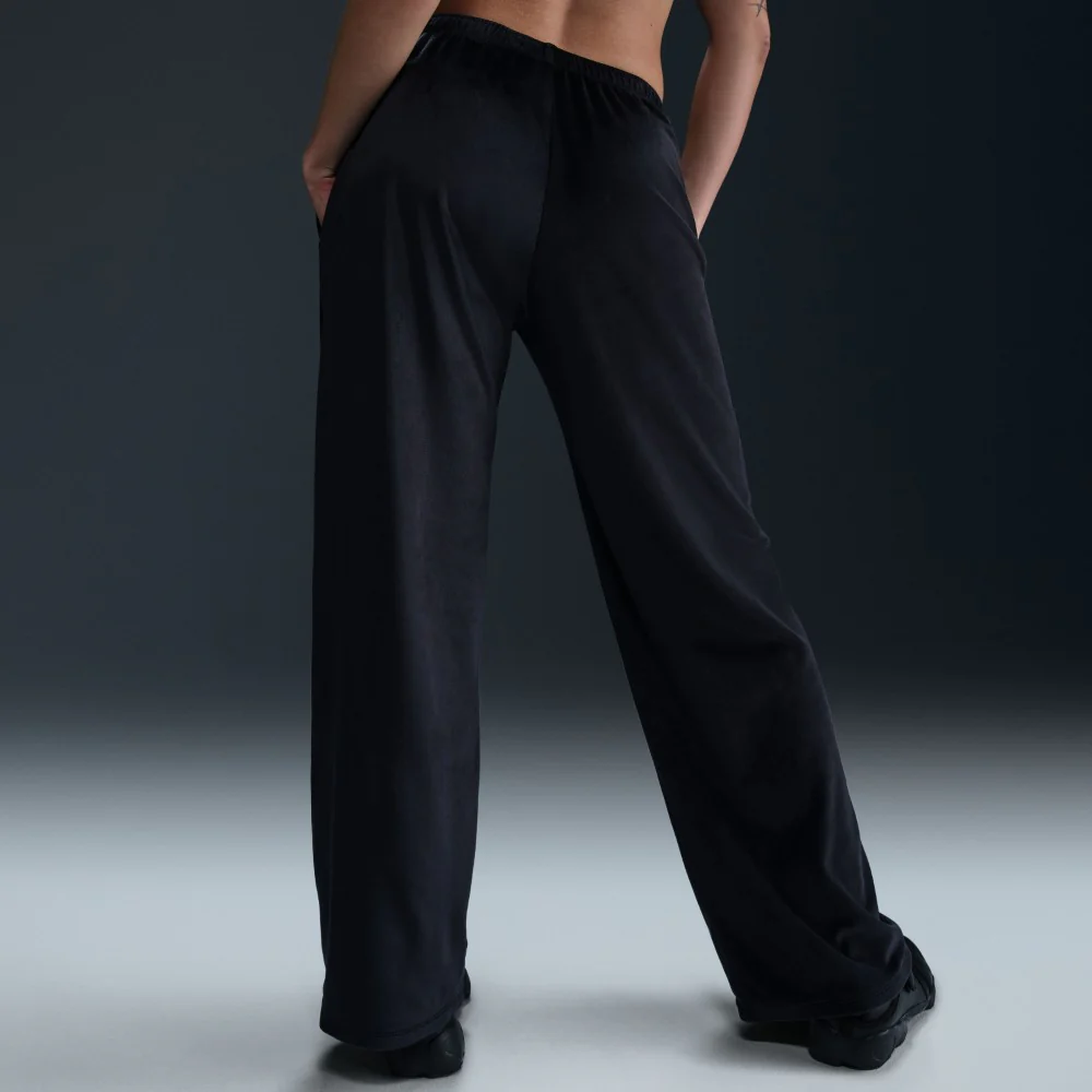 Sportswear Chill Knit Mid-Rise Velour Pants - Image 9